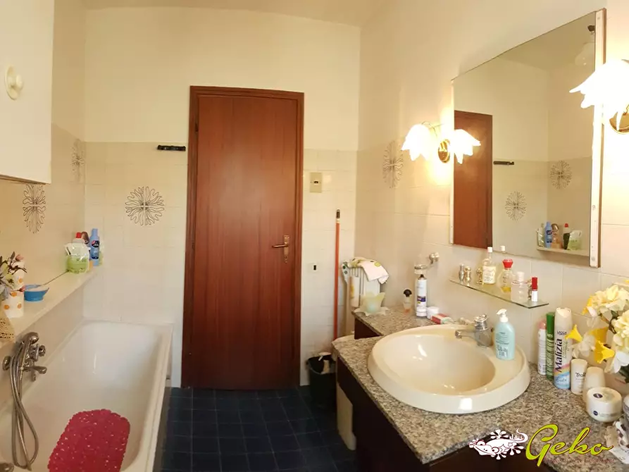 Immagine 10 di Appartamento in vendita  a San Gimignano