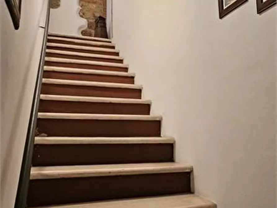 Immagine 5 di Appartamento in vendita  a Colle Di Val D'elsa