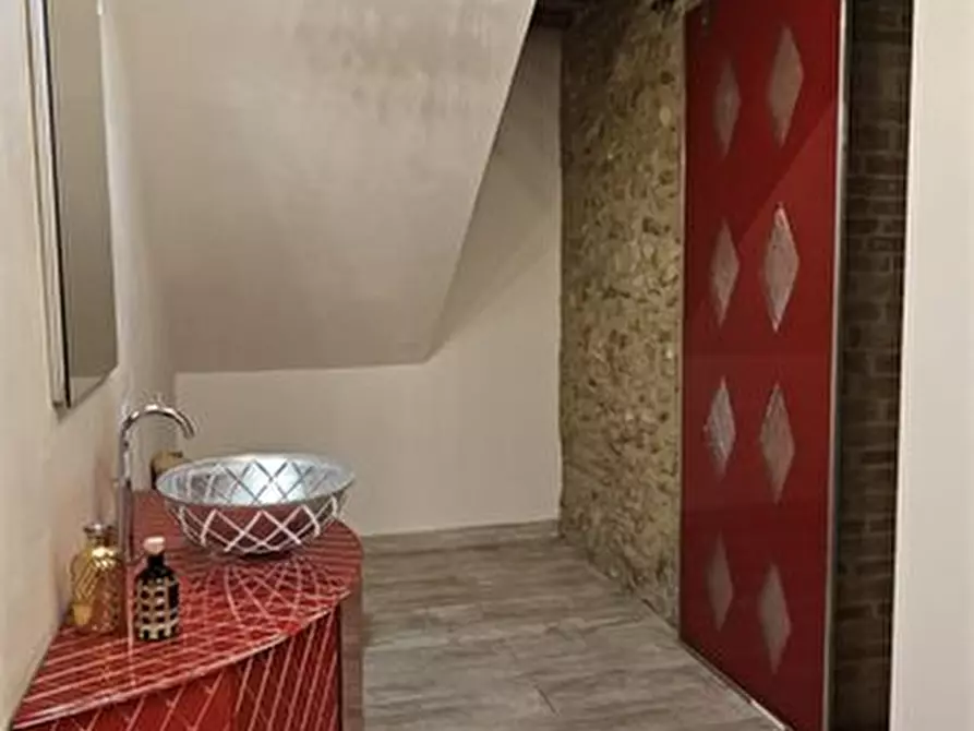 Immagine 9 di Appartamento in vendita  a Colle Di Val D'elsa