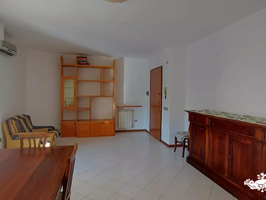 Immagine 5 di Appartamento in vendita  a San Gimignano