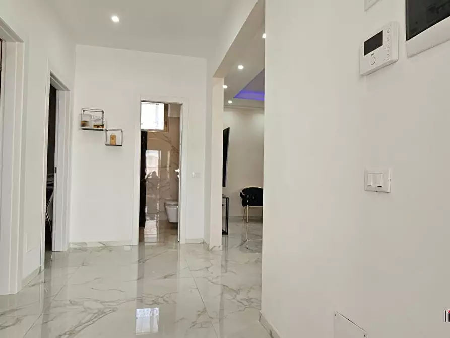 Immagine 3 di Appartamento in vendita  a Colle Di Val D'elsa