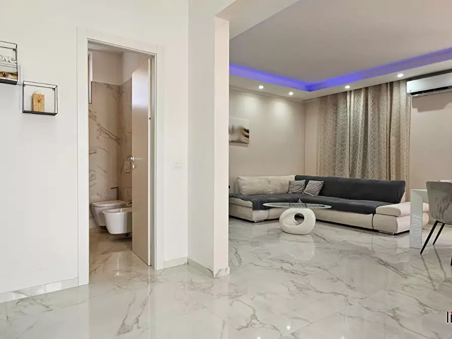 Immagine 4 di Appartamento in vendita  a Colle Di Val D'elsa