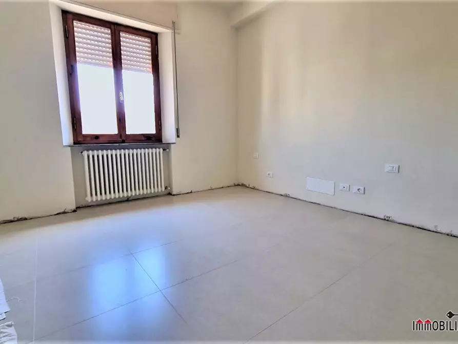 Immagine 6 di Appartamento in vendita  a Colle Di Val D'elsa