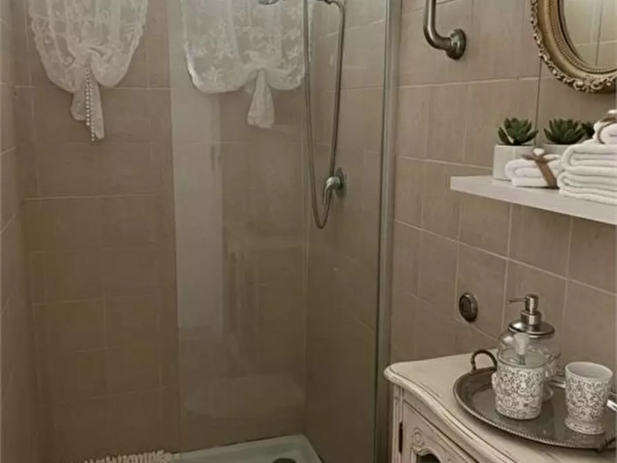 Immagine 8 di Appartamento in vendita  a San Gimignano