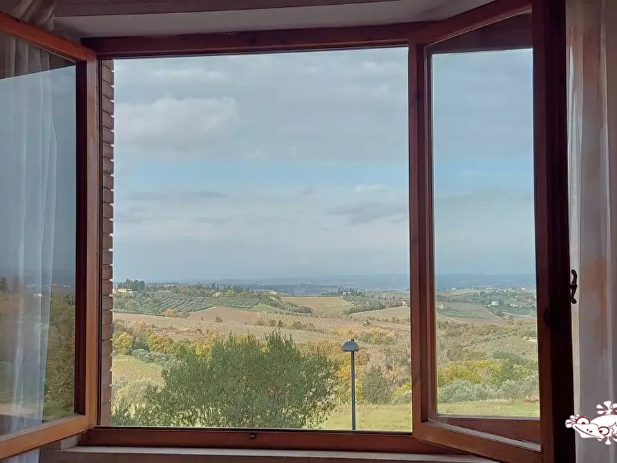 Immagine 5 di Appartamento in vendita  a San Gimignano