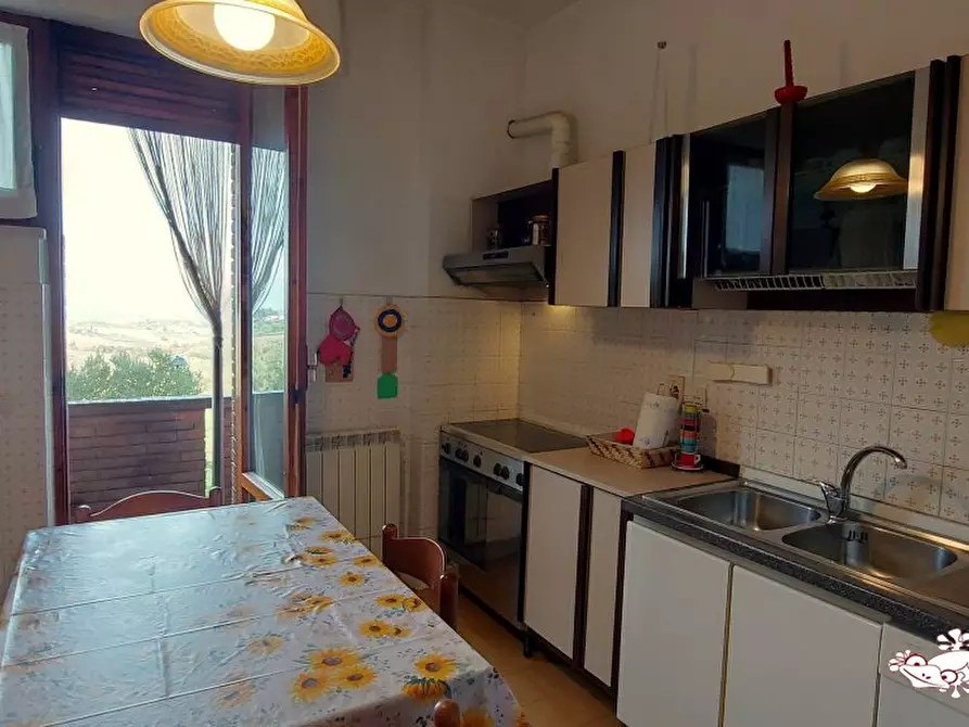 Immagine 7 di Appartamento in vendita  a San Gimignano