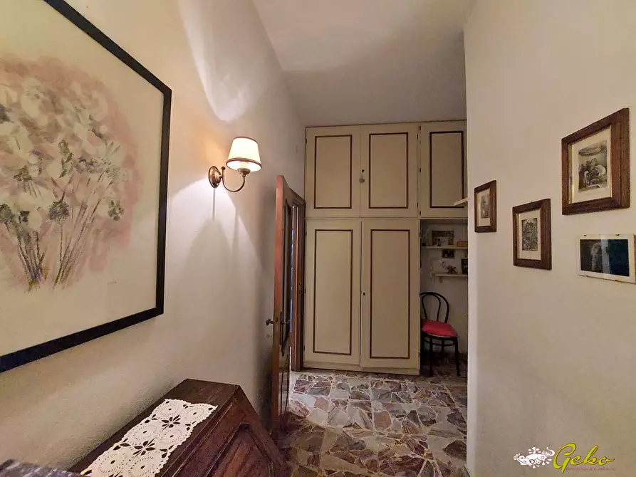 Immagine 4 di Appartamento in vendita  a San Gimignano