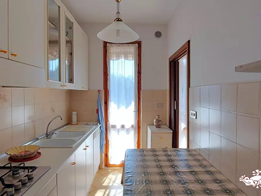 Immagine 5 di Appartamento in vendita  a San Gimignano