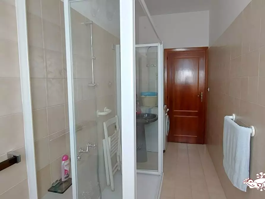 Immagine 9 di Appartamento in vendita  a San Gimignano