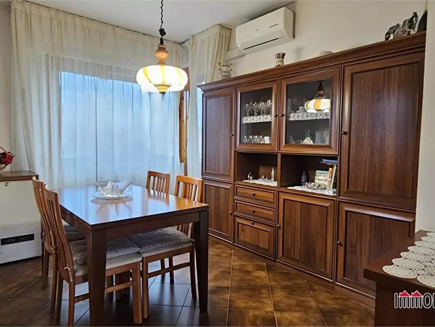 Immagine 5 di Appartamento in vendita  a Colle Di Val D'elsa