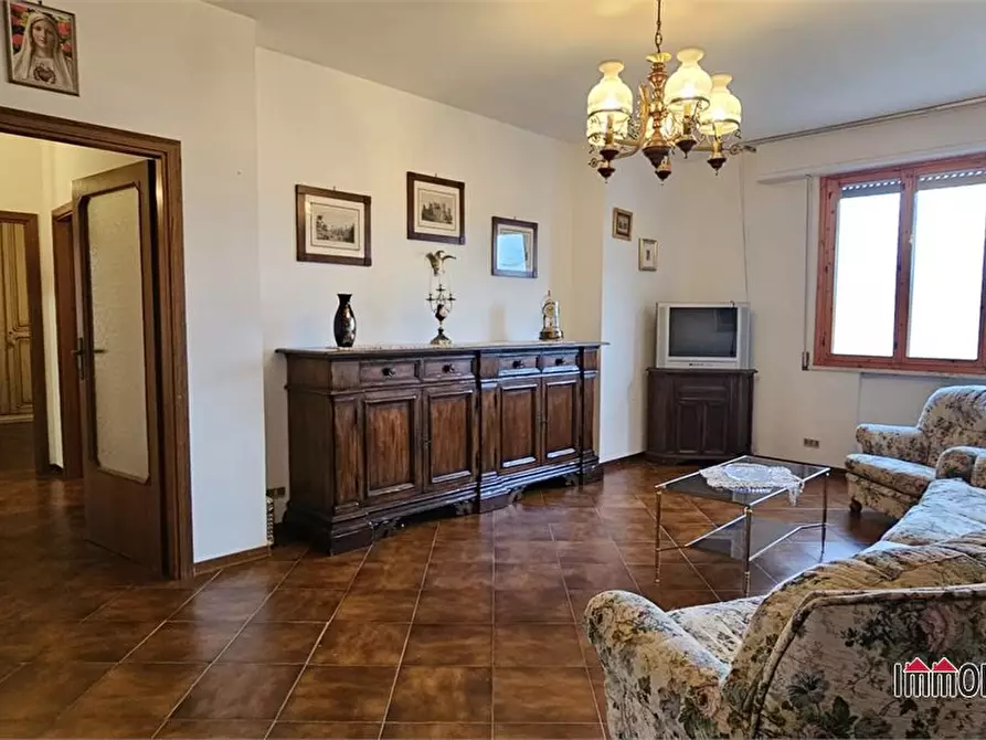 Immagine 2 di Appartamento in vendita  a Colle Di Val D'elsa