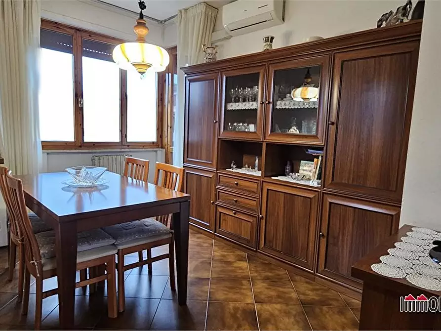 Immagine 6 di Appartamento in vendita  a Colle Di Val D'elsa