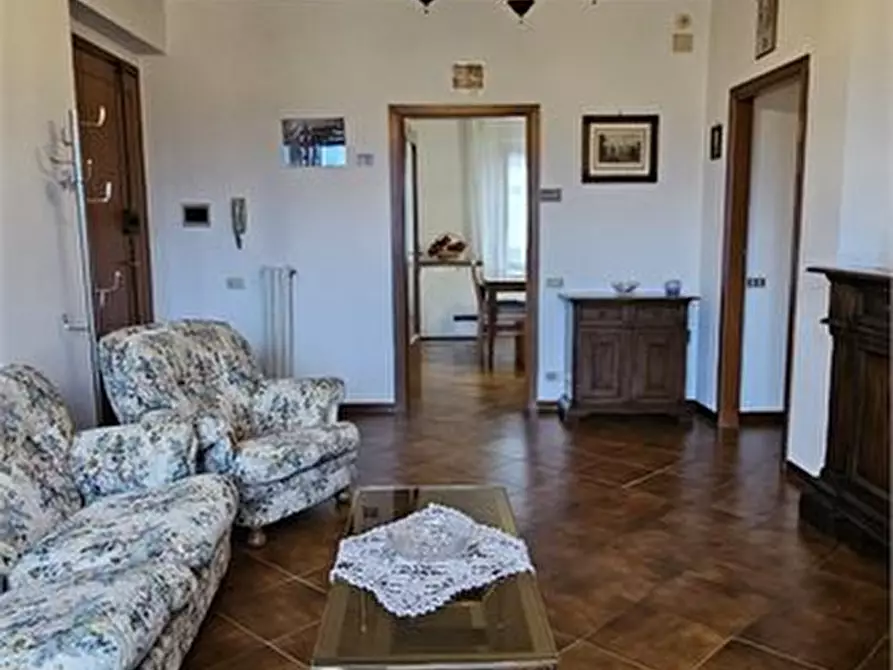 Immagine 4 di Appartamento in vendita  a Colle Di Val D'elsa