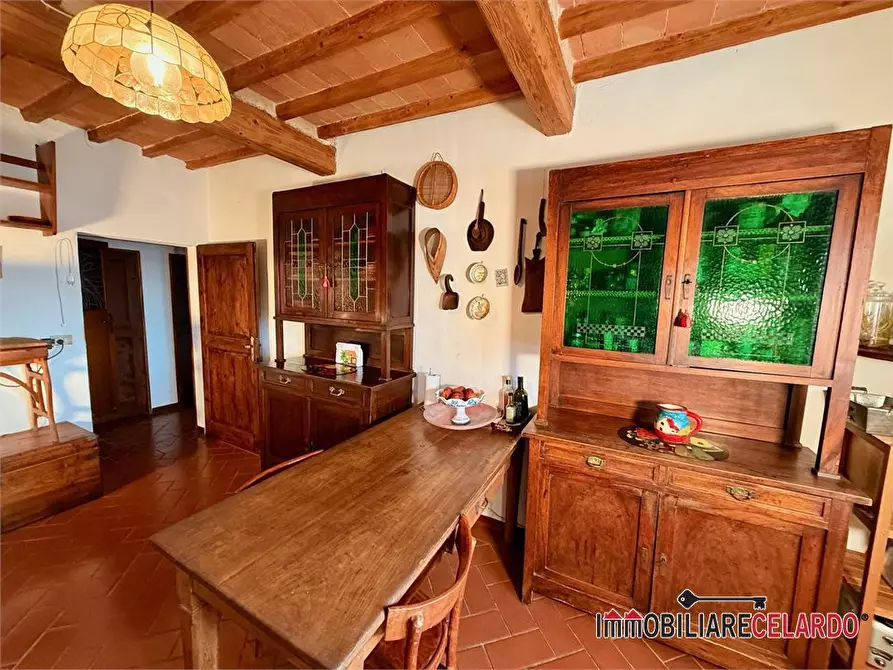 Immagine 8 di Appartamento in vendita  a Casole D'elsa