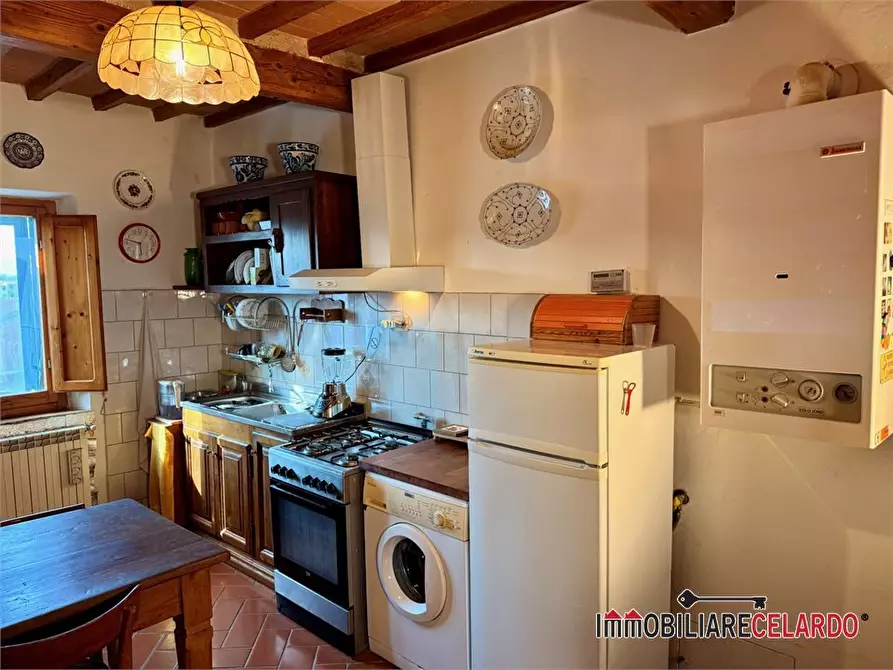 Immagine 3 di Appartamento in vendita  a Casole D'elsa