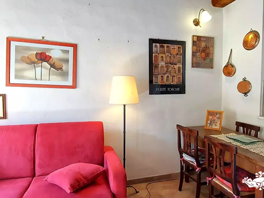 Immagine 5 di Appartamento in vendita  a San Gimignano