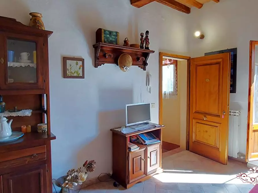 Immagine 6 di Appartamento in vendita  a San Gimignano