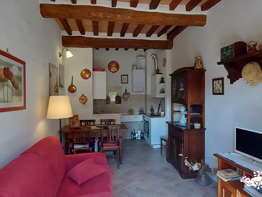 Immagine 3 di Appartamento in vendita  a San Gimignano