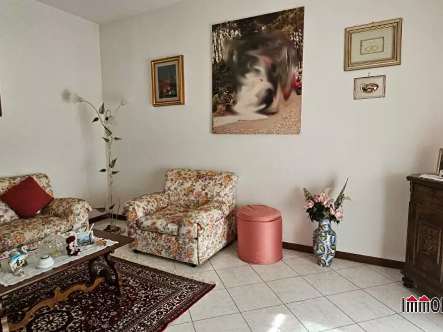 Immagine 3 di Appartamento in vendita  a Casole D'elsa