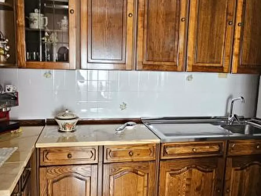 Immagine 10 di Appartamento in vendita  a Casole D'elsa