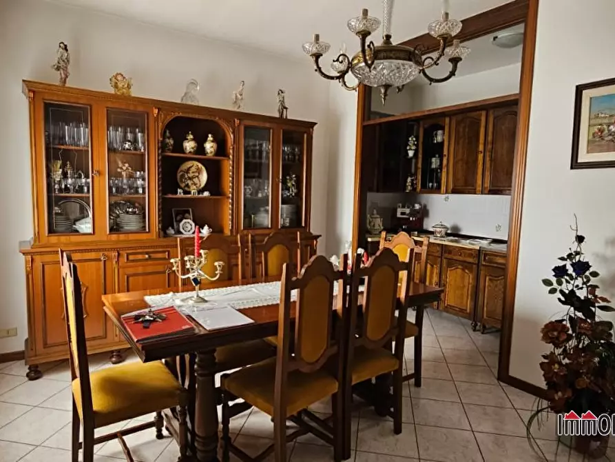 Immagine 4 di Appartamento in vendita  a Casole D'elsa