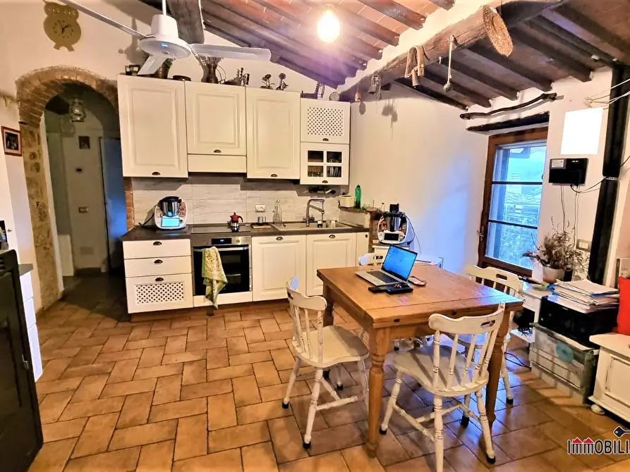 Immagine 5 di Appartamento in vendita  a Casole D'elsa