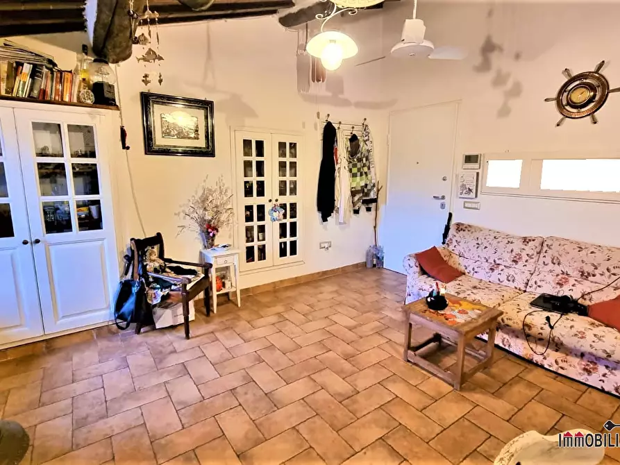 Immagine 4 di Appartamento in vendita  a Casole D'elsa