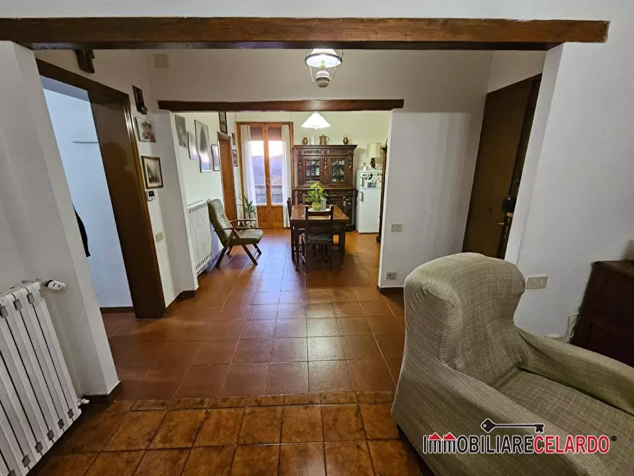 Immagine 7 di Appartamento in vendita  a Casole D'elsa