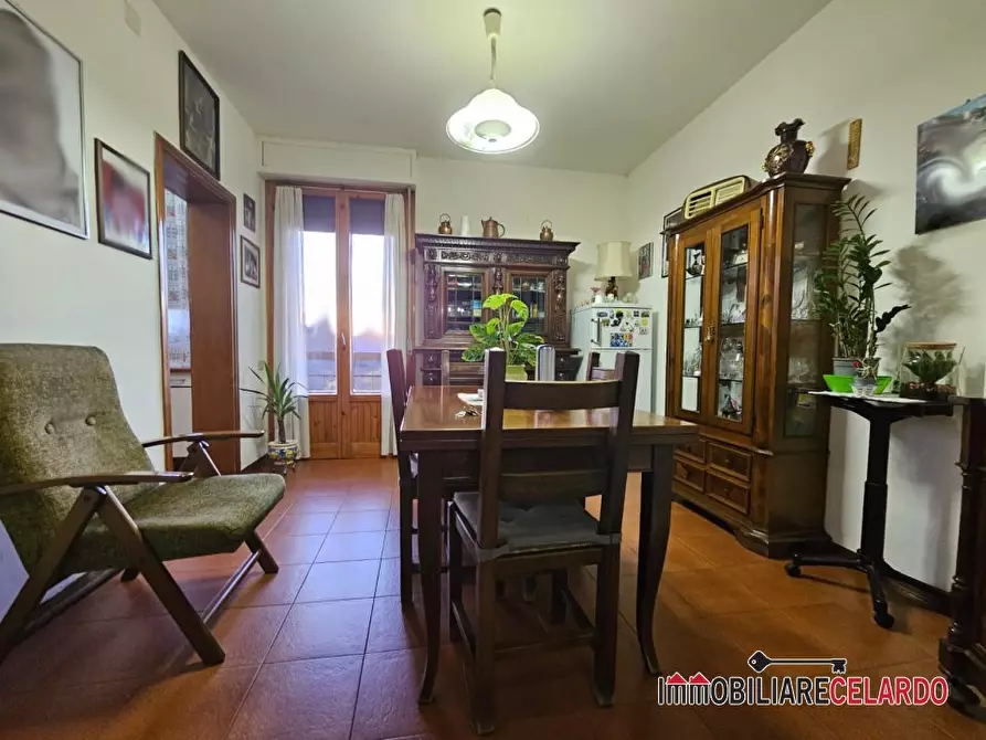 Immagine 3 di Appartamento in vendita  a Casole D'elsa