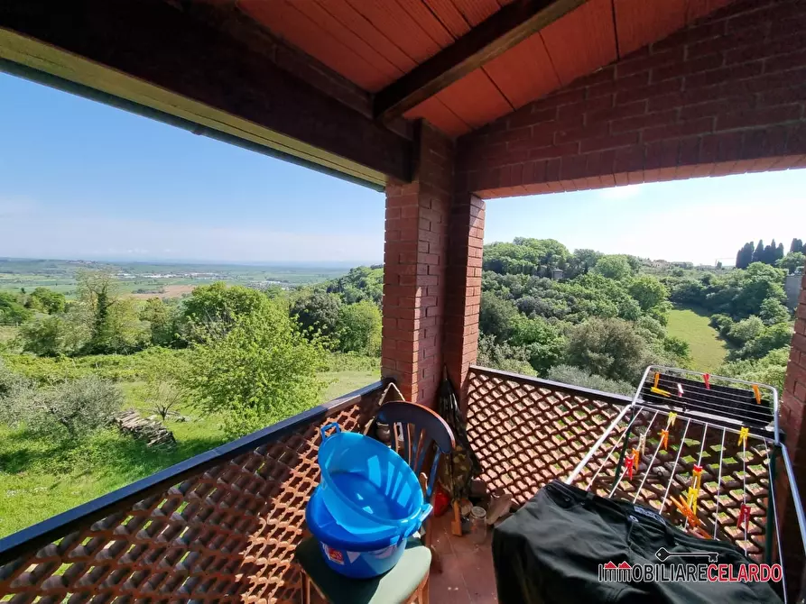 Immagine 4 di Appartamento in vendita  a Casole D'elsa