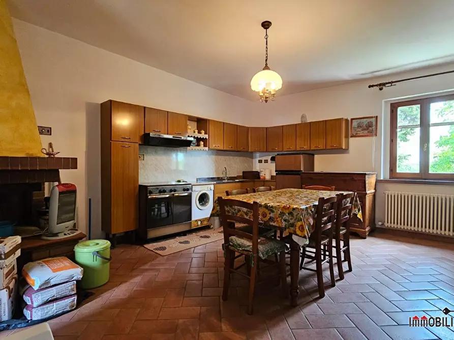 Immagine 2 di Appartamento in vendita  a San Gimignano