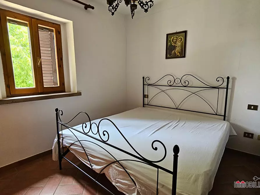 Immagine 7 di Appartamento in vendita  a San Gimignano