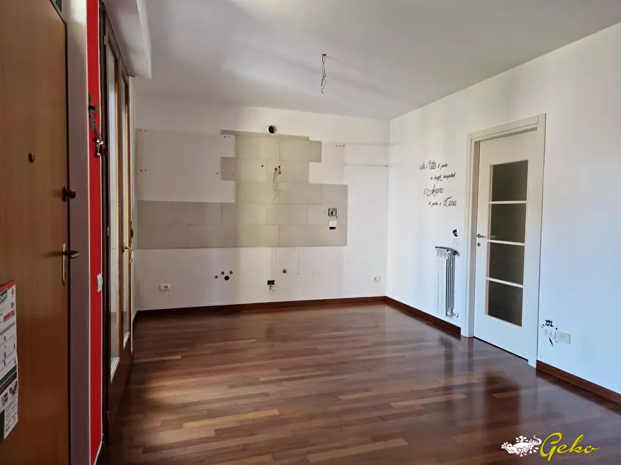 Immagine 1 di Appartamento in vendita  a San Gimignano