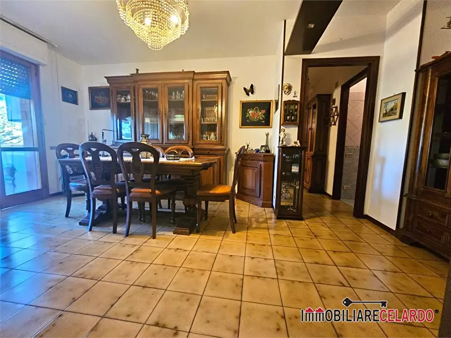 Immagine 2 di Appartamento in vendita  a Colle Di Val D'elsa