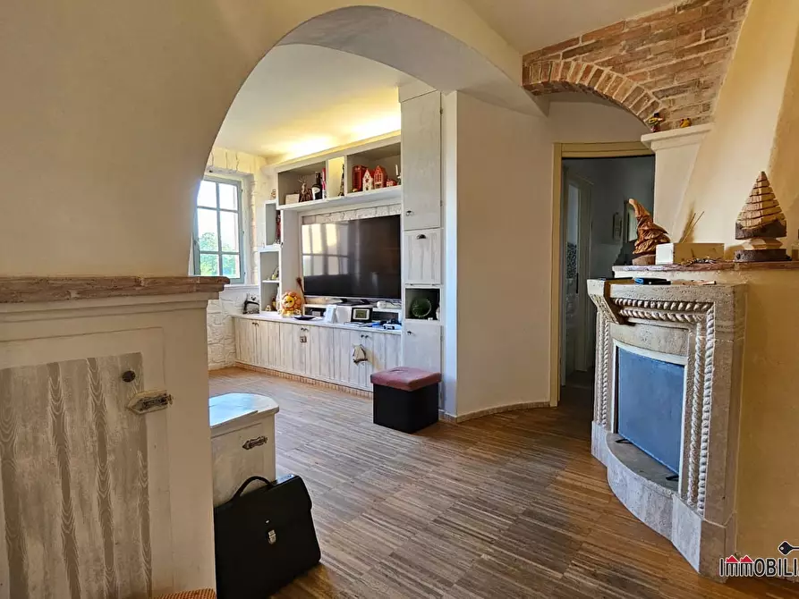 Immagine 3 di Appartamento in vendita  a Colle Di Val D'elsa