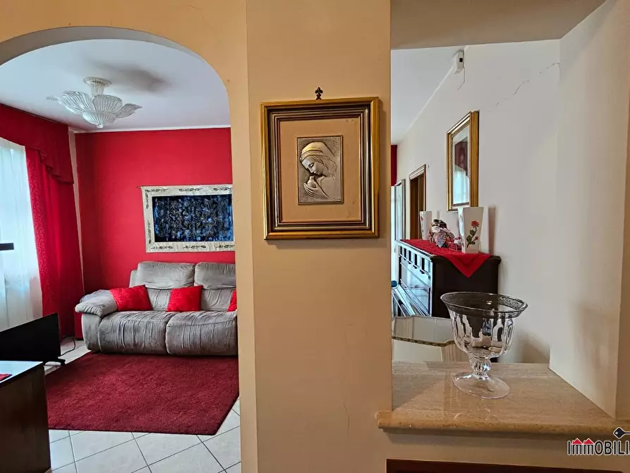 Immagine 5 di Appartamento in vendita  a Colle Di Val D'elsa