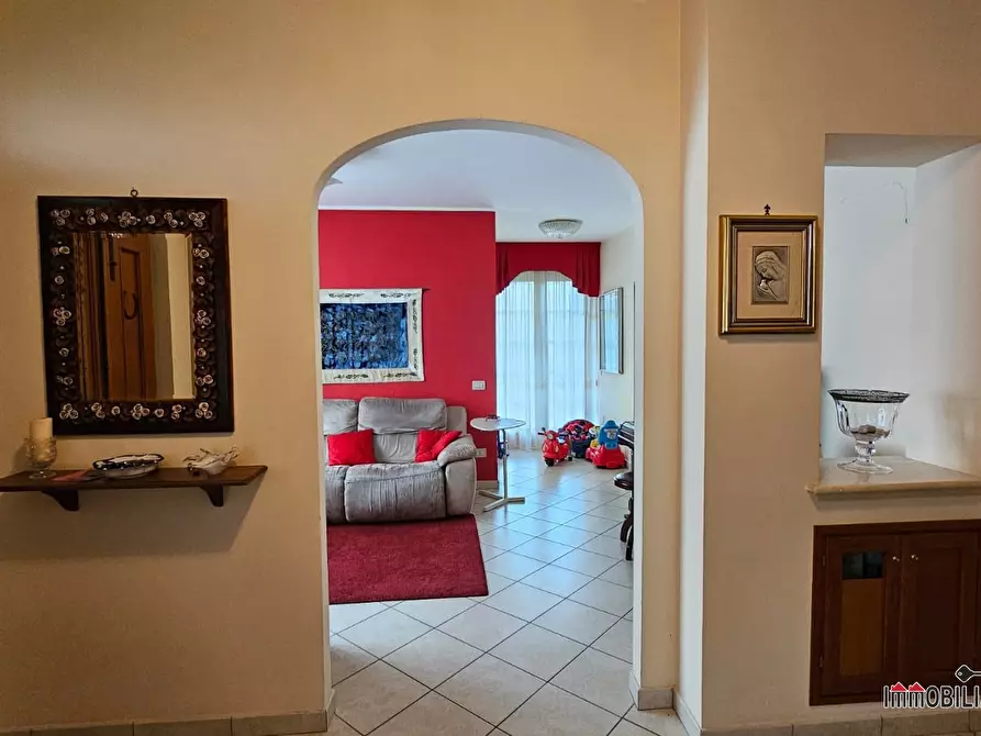 Immagine 6 di Appartamento in vendita  a Colle Di Val D'elsa