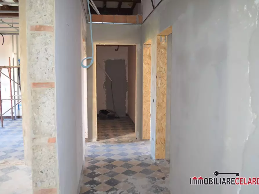 Immagine 8 di Appartamento in vendita  a Poggibonsi