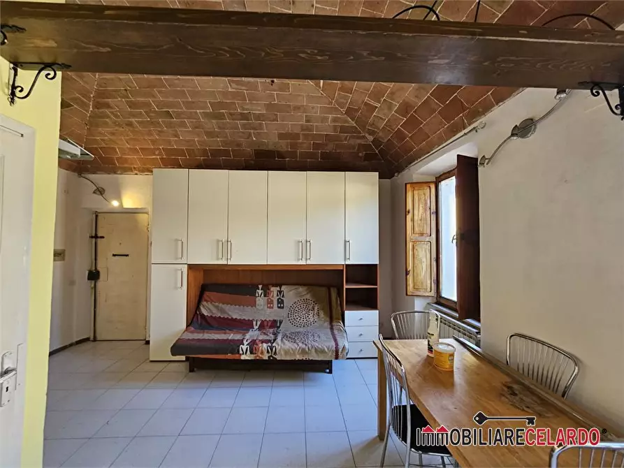 Immagine 3 di Appartamento in vendita  a Colle Di Val D'elsa