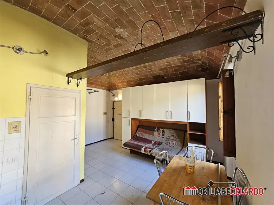 Immagine 5 di Appartamento in vendita  a Colle Di Val D'elsa