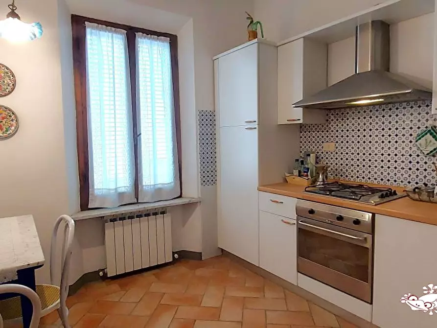 Immagine 9 di Appartamento in vendita  a San Gimignano