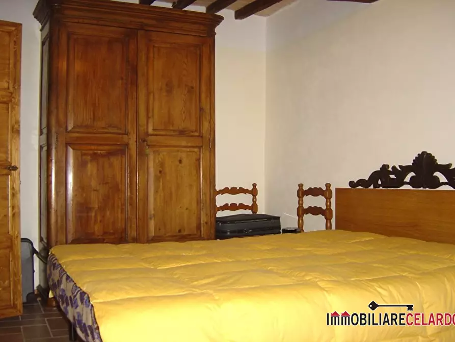 Immagine 5 di Appartamento in vendita  a Radicondoli