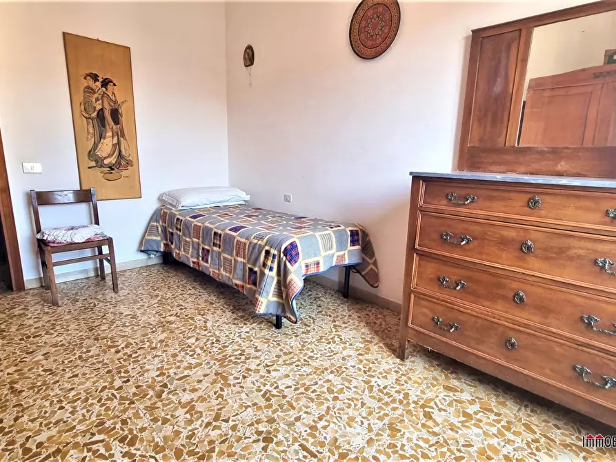 Immagine 10 di Appartamento in vendita  a Poggibonsi