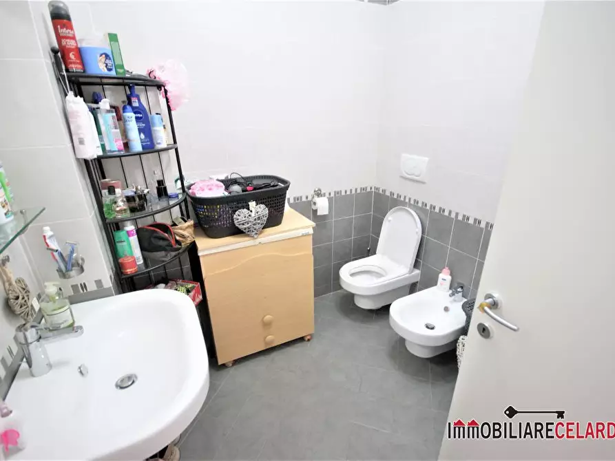 Immagine 10 di Appartamento in vendita  a Colle Di Val D'elsa