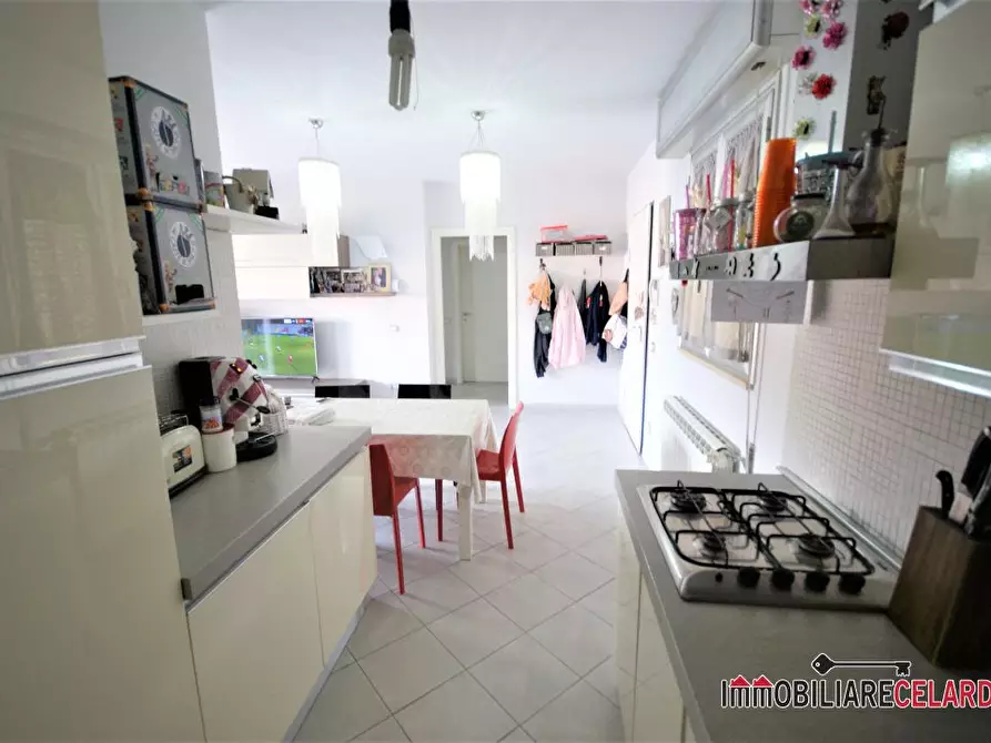 Immagine 3 di Appartamento in vendita  a Colle Di Val D'elsa