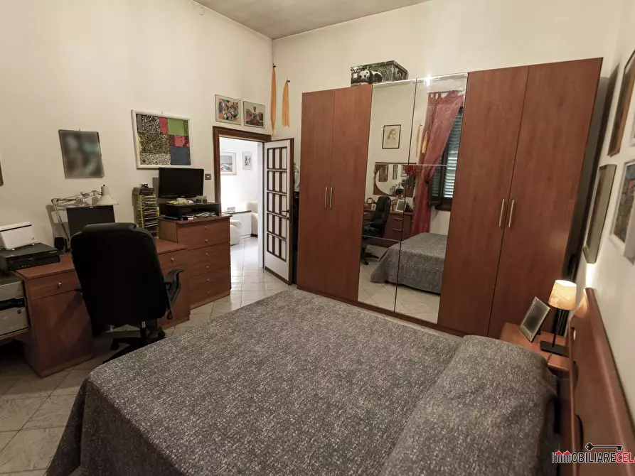 Immagine 6 di Appartamento in vendita  a Poggibonsi