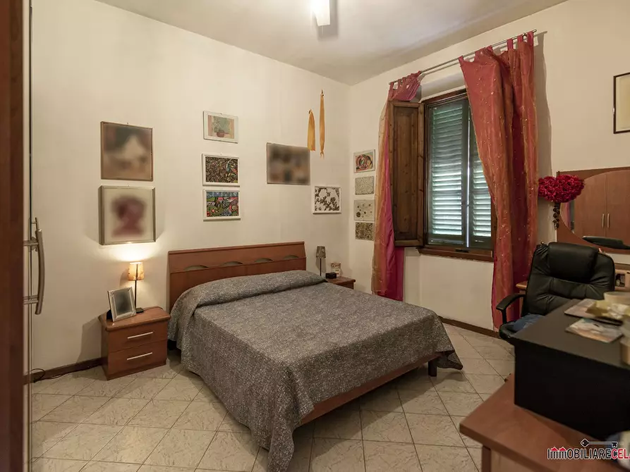 Immagine 7 di Appartamento in vendita  a Poggibonsi