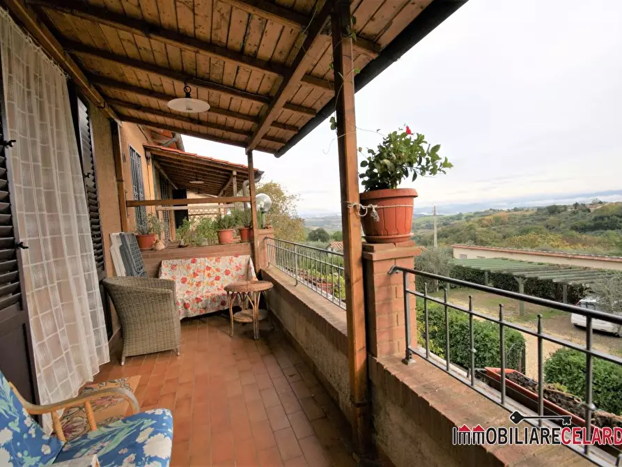 Immagine 2 di Appartamento in vendita  a Colle Di Val D'elsa