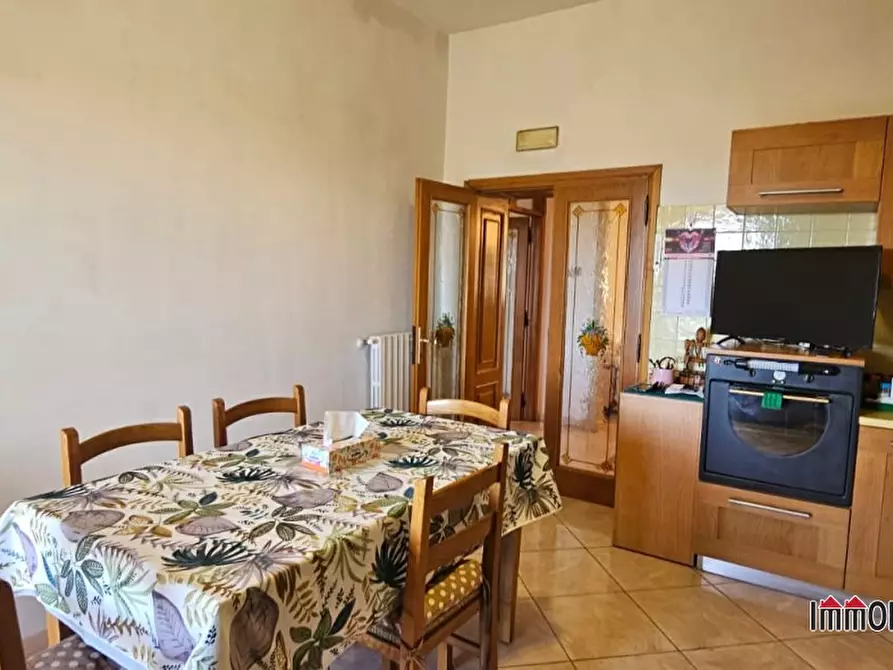 Immagine 4 di Appartamento in vendita  a Colle Di Val D'elsa