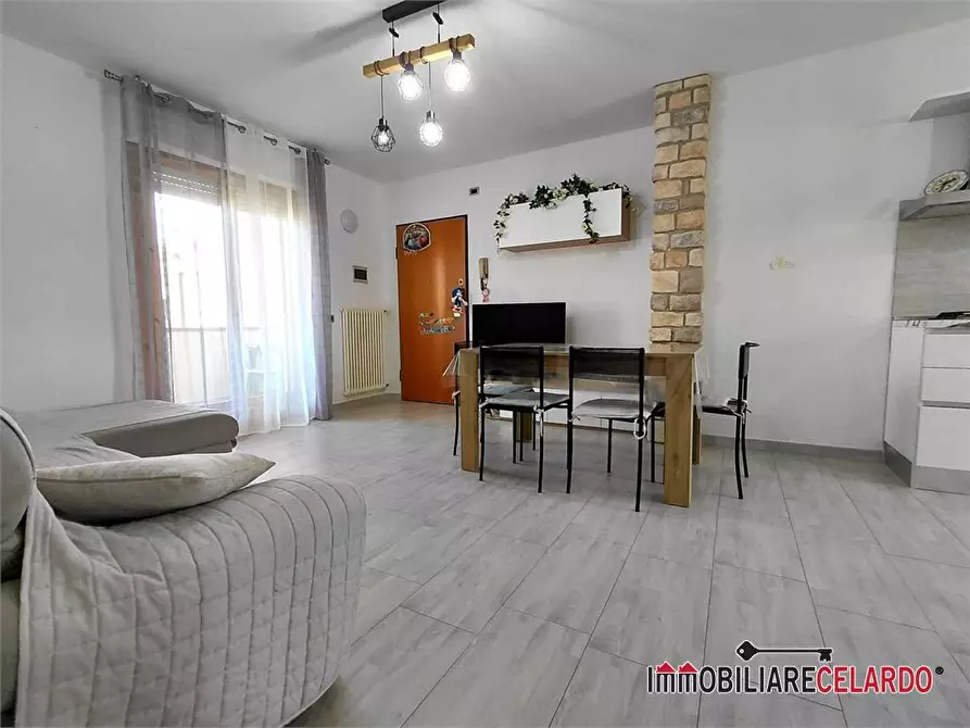 Immagine 3 di Appartamento in vendita  a Colle Di Val D'elsa